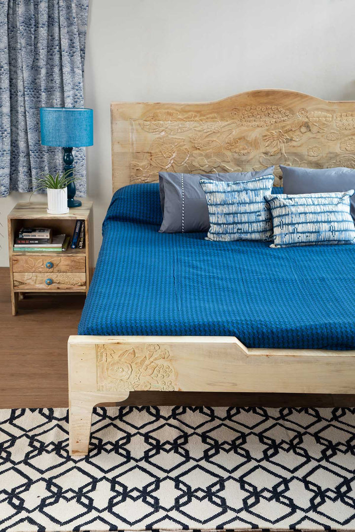 SOLID & TEXTURED BEDCOVERS Houndstooth Woven Cotton Bedcover (Midnight Blue)