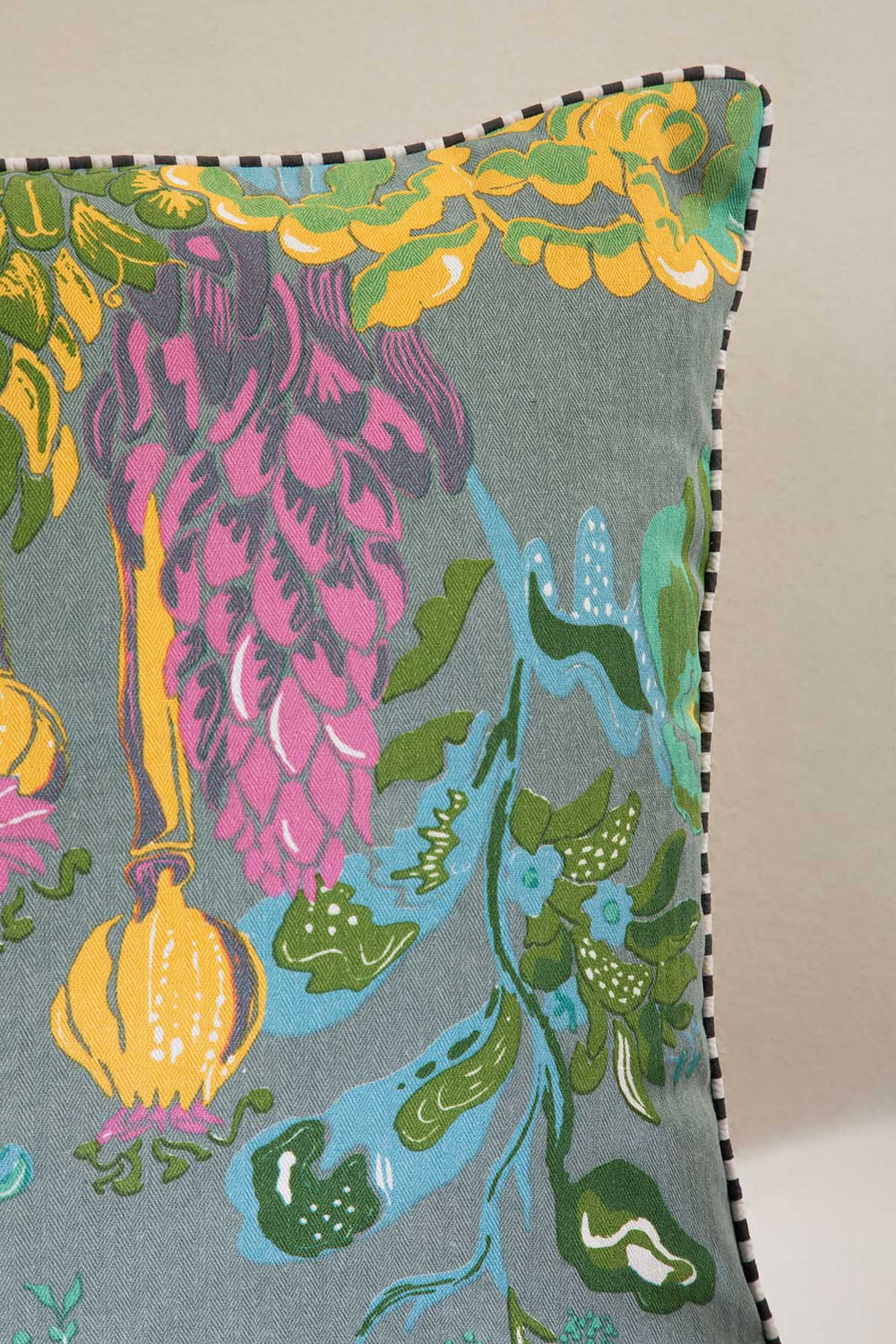 PRINT & PATTERN CUSHIONS Kachnar Green Fields Cushion Cover (46 Cm X 46 Cm)