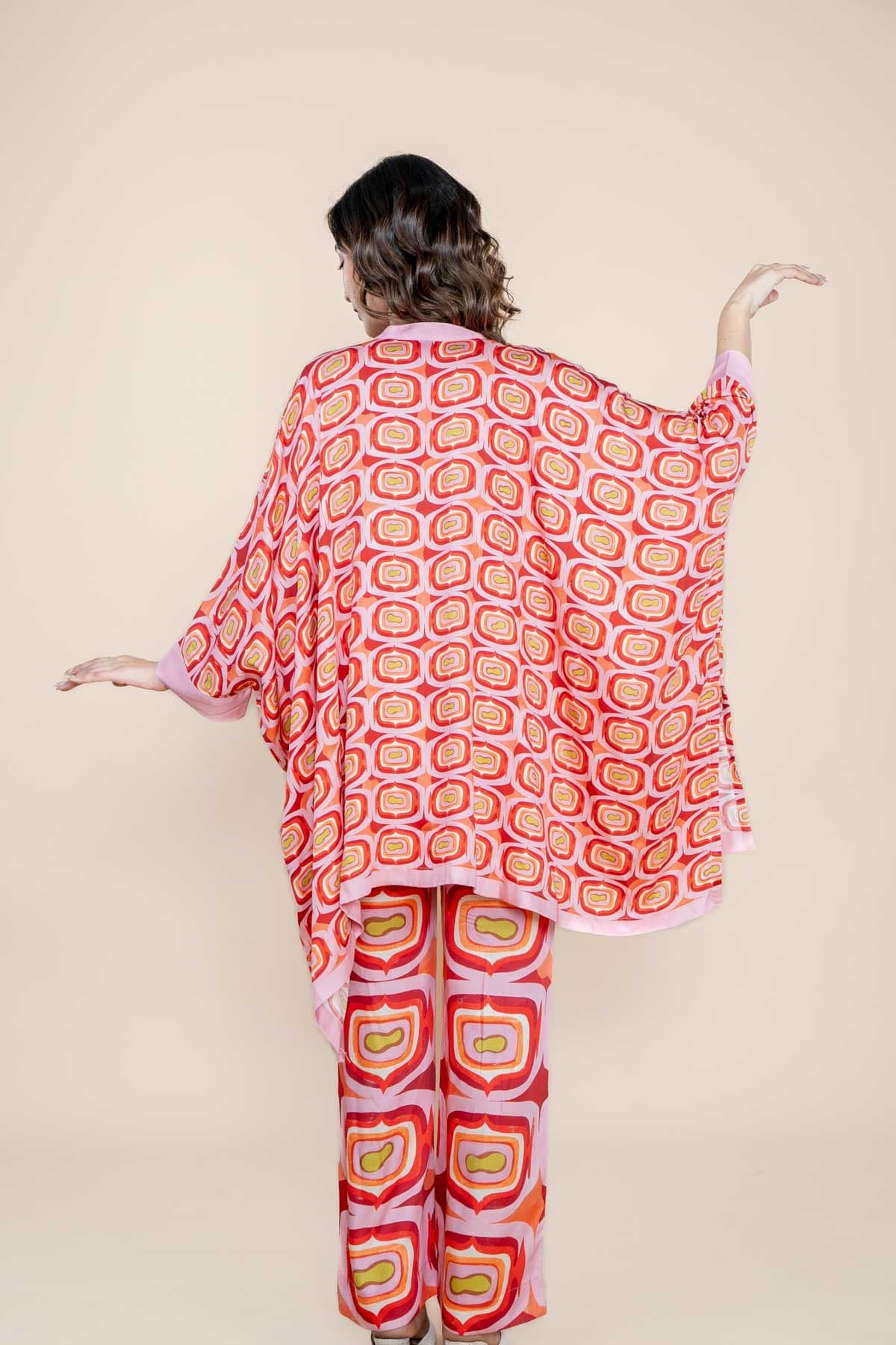 TOPS Landfall Ogee Kaftan Shirt (Mineral Red)