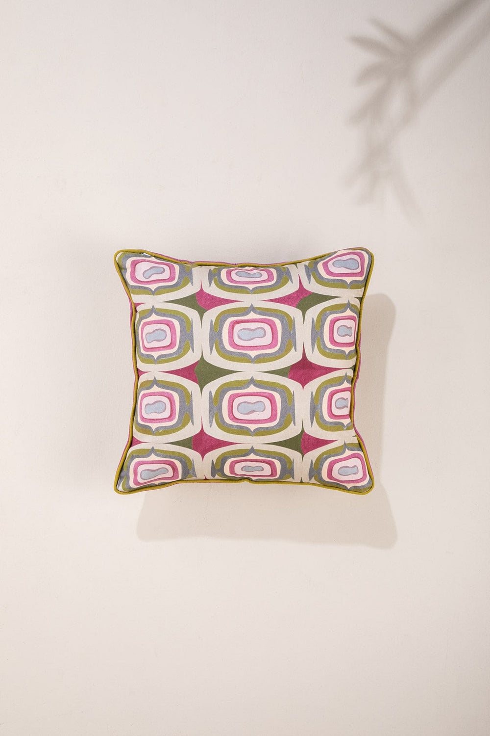 PRINT & PATTERN CUSHIONS Landfall Ogee Mineral Green Cushion Cover (41 X 41 Cm)