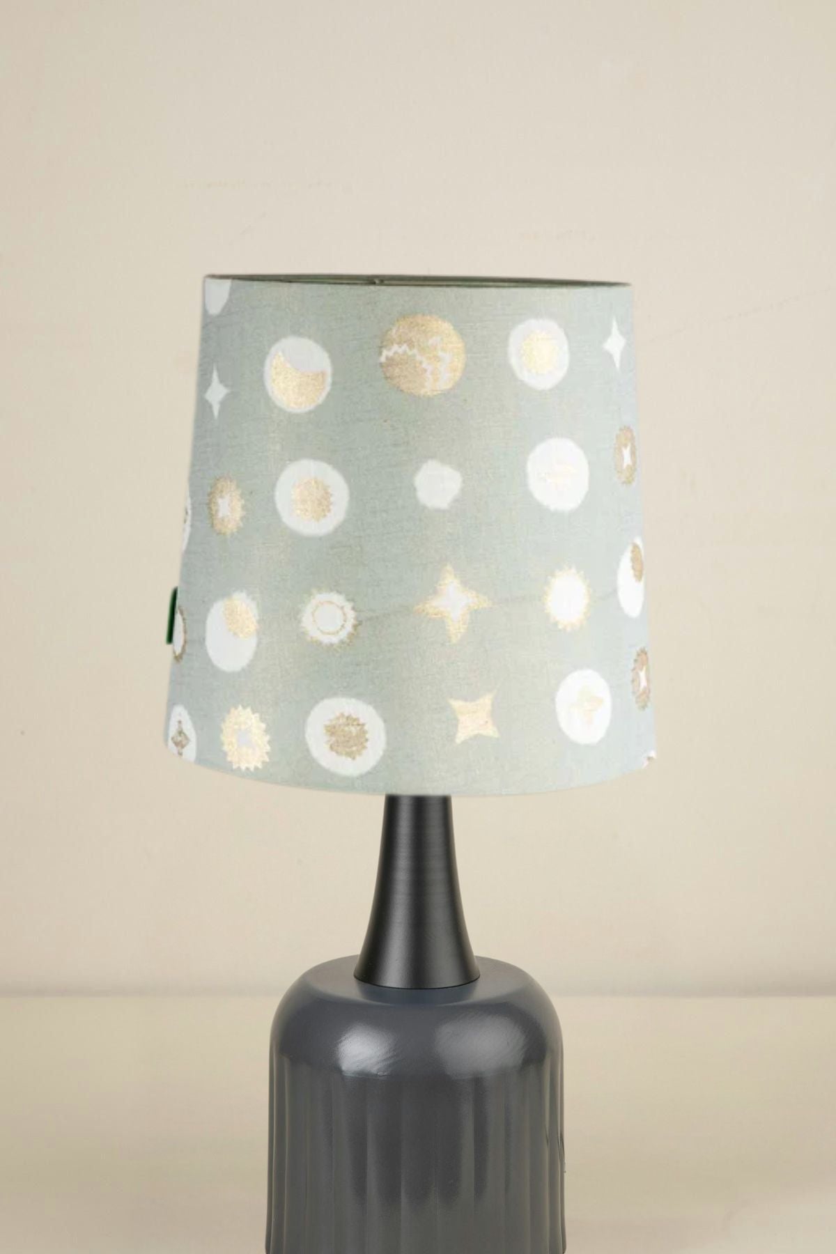 Luna with Celestial Sky shade