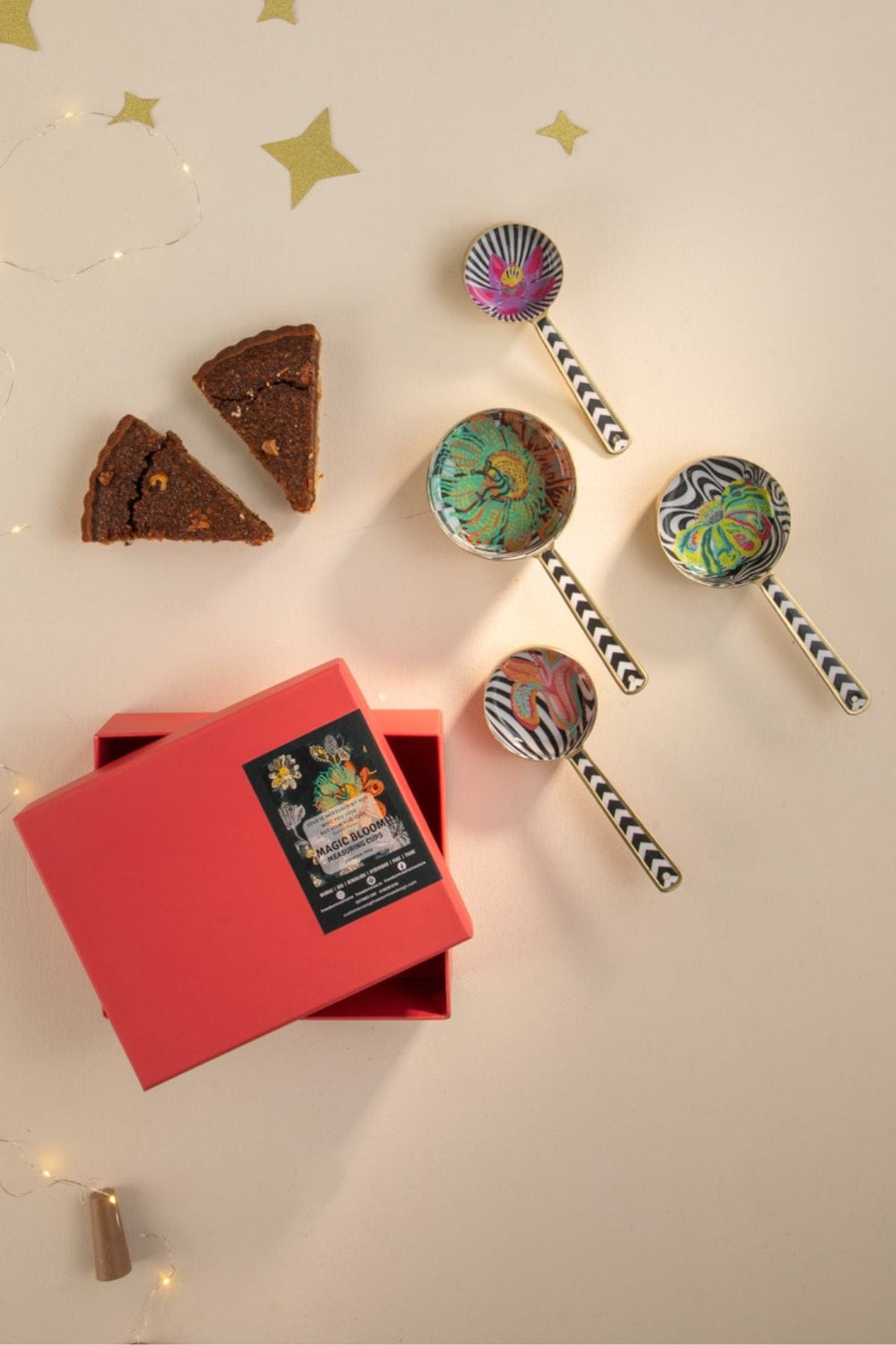 Magic Blooms Steel Measuring Cup Set
