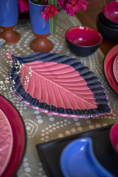 SERVING PLATTERS Mahua Leaf Shaped Platter (Pink/Purple)
