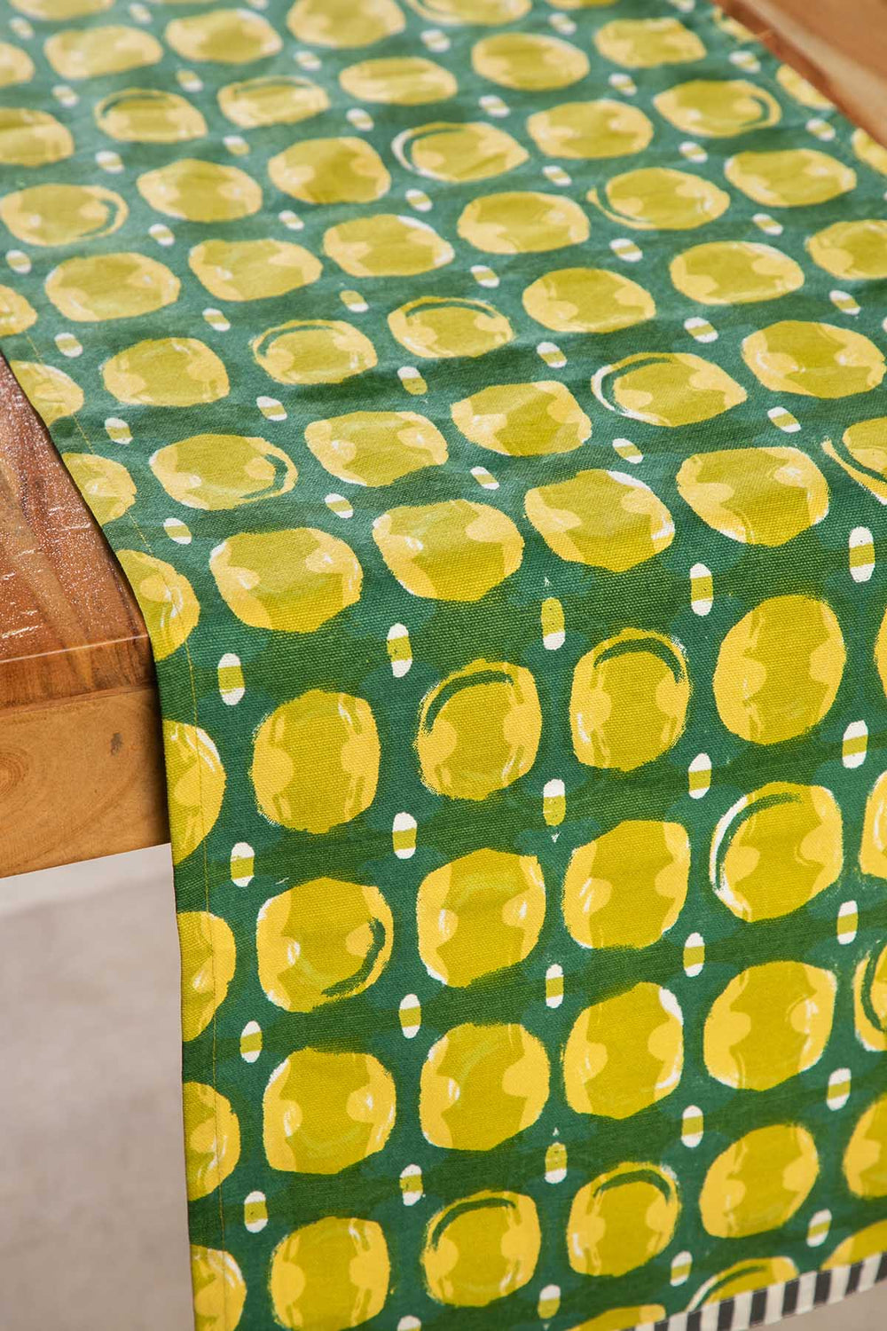 TABLE RUNNERS Marica Yellow Pepper Table Runner