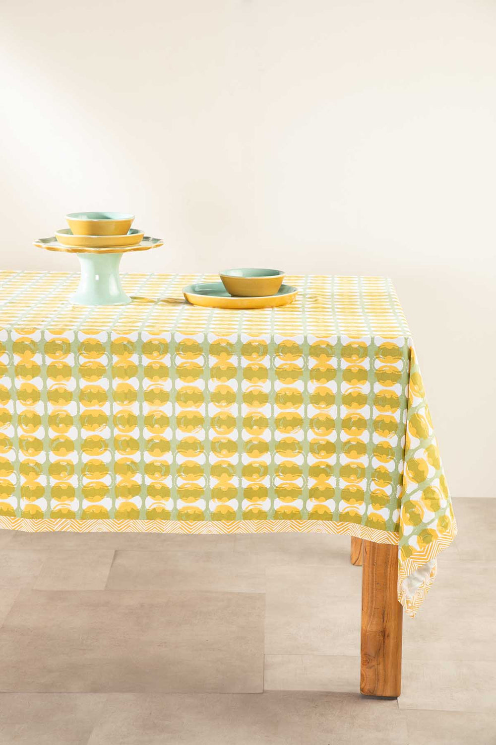 Marica Yellow Pepper Table Cover