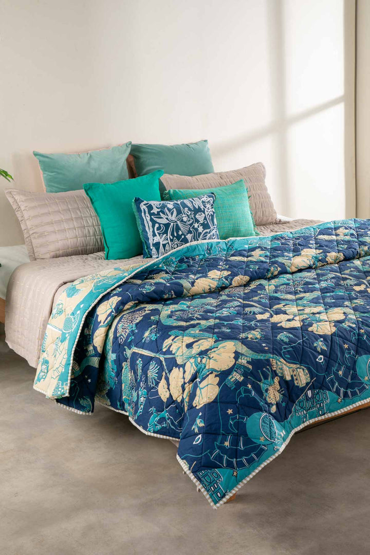 PRINT & PATTERN QUILTS Mindscape Blue Moon Quilt