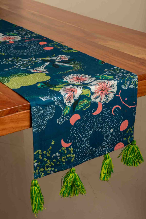 TABLE RUNNERS Moonflower Moonlit Blue Table Runner