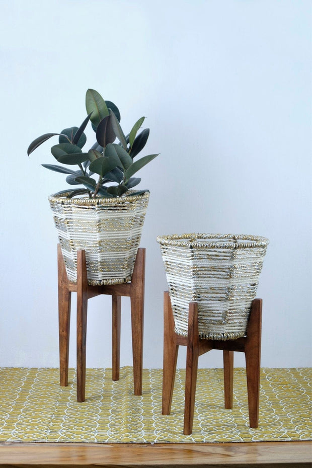LARGE PLANTERS Nuvem Metal And Rope And Wood Planter