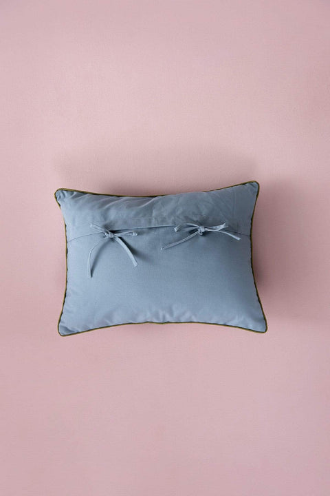 PRINT & PATTERN CUSHIONS Oval Garden Cushion Cover (36 Cm X 50 Cm)