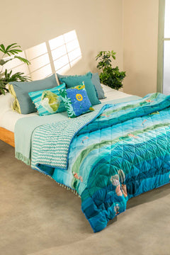 PRINT & PATTERN QUILTS Pangong Lake  Water Blue Quilt