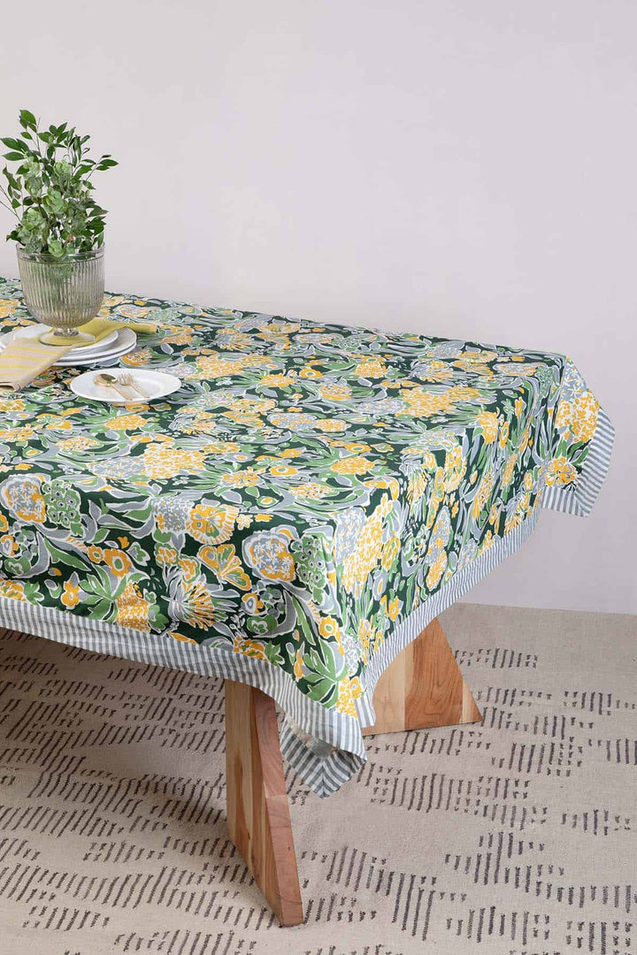 TABLE CLOTHS Para Para Emerald Green Table Cloth