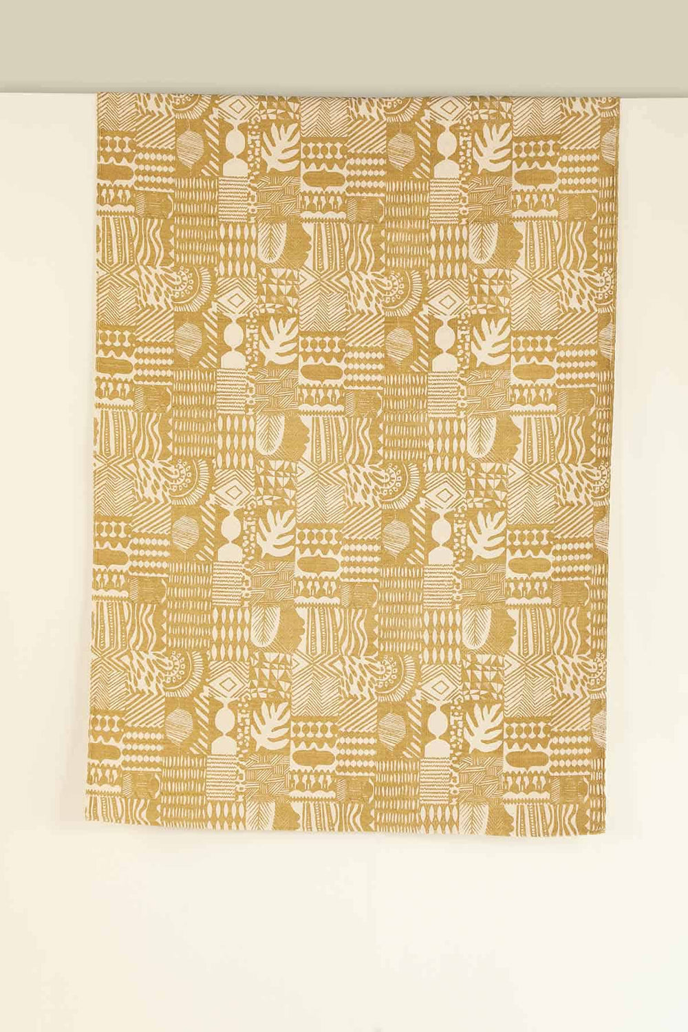 PRINT & PATTERN RUGS Patchwork Printed Rug (Sand Beige)
