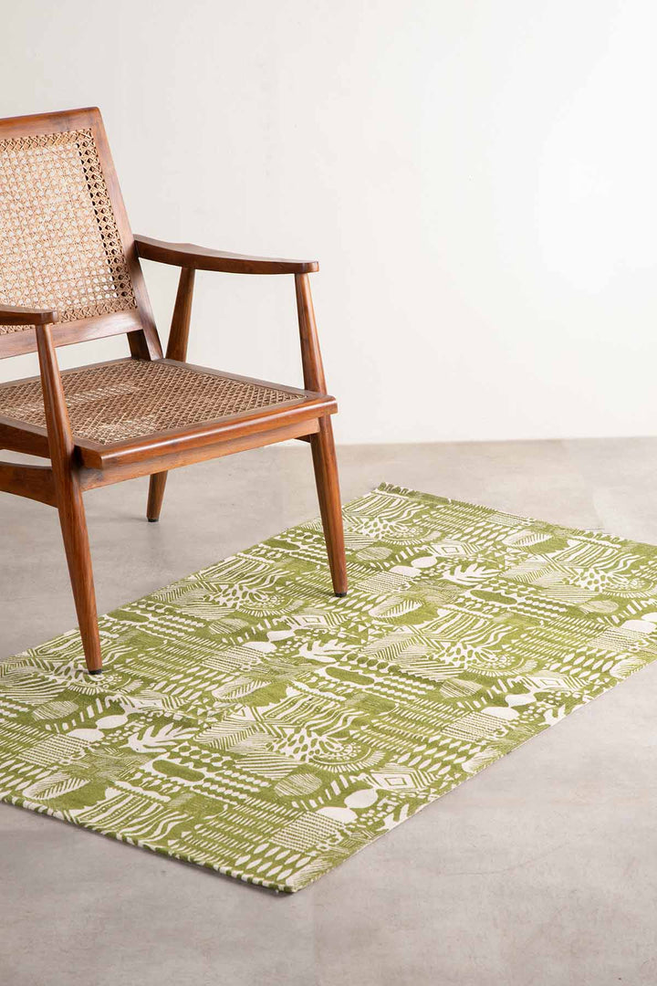 PRINT & PATTERN RUGS Patchwork Printed Rug (Lime)