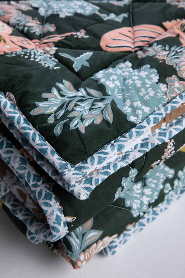 PRINT & PATTERN QUILTS Peacock Song Single Quilt (Forest Moss)
