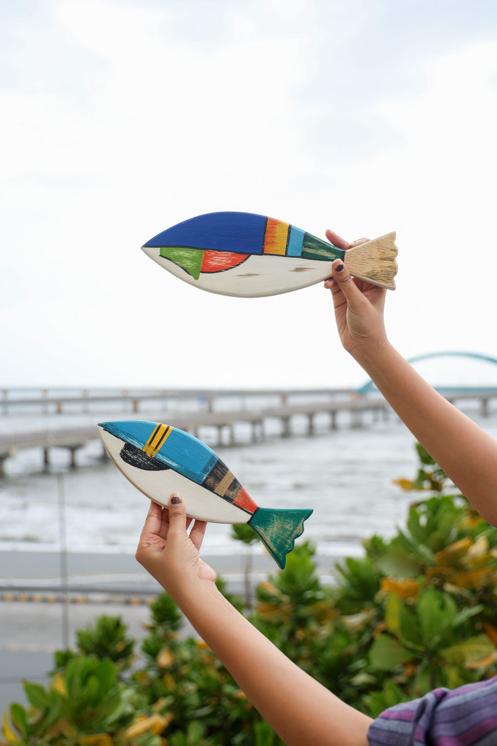 WALL ACCENTS Reefers Hand Painted Wall Decor