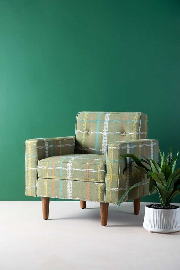 ARMCHAIRS & ACCENTS Retro Button Down Armchair