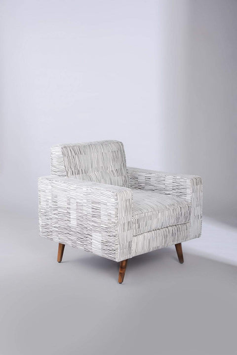 ARMCHAIRS & ACCENTS Retro Button Down Armchair