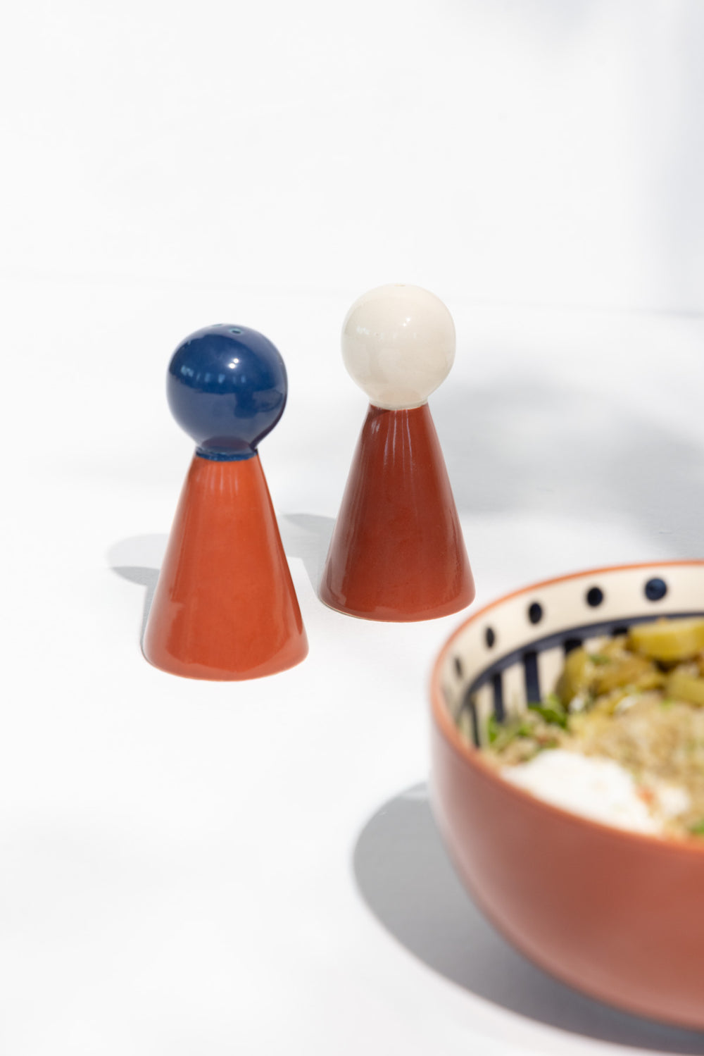DINING ACCESSORIES Sabar Ceramic Salt And Pepper Shaker (Set Of 2)
