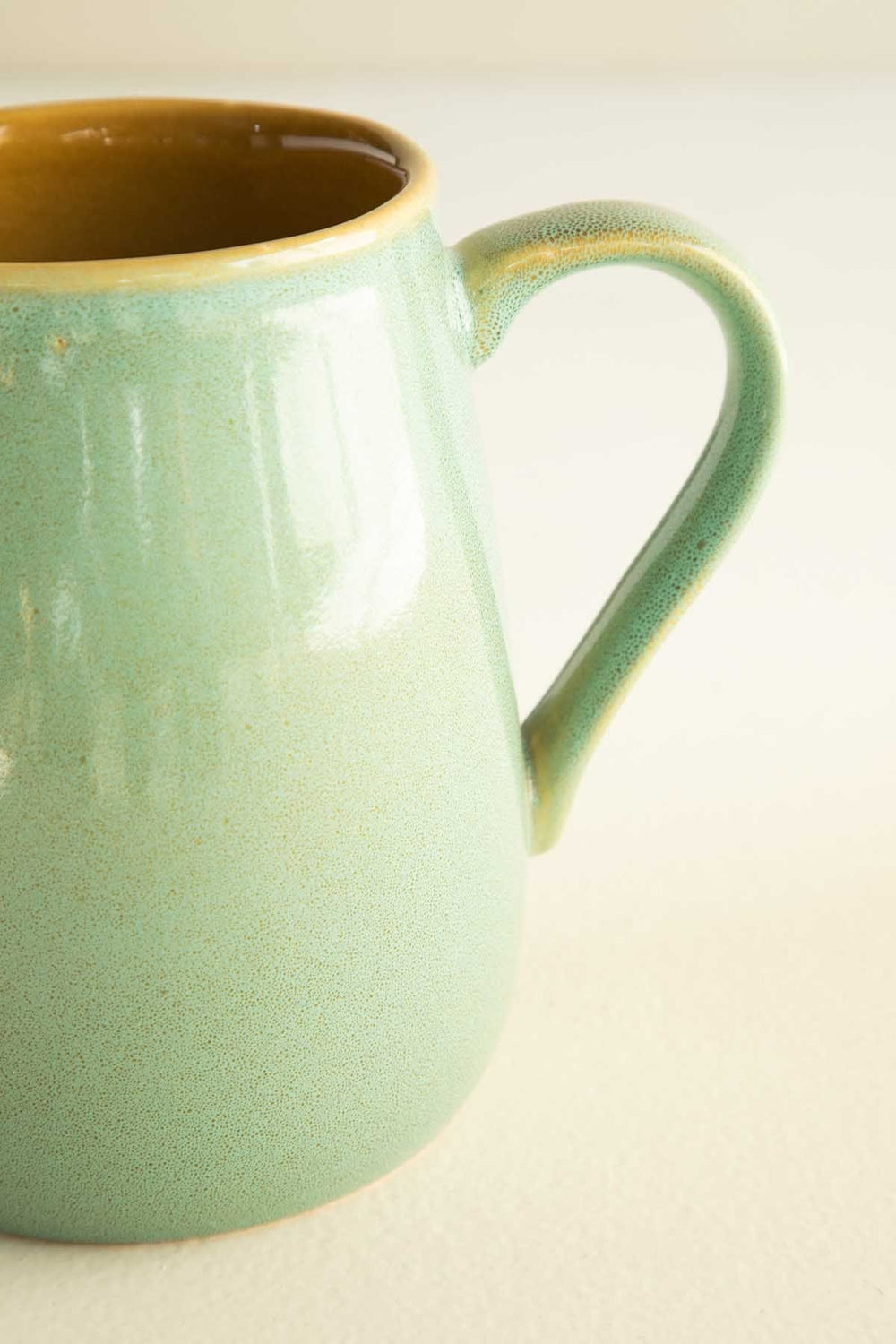 JUGS & CARAFES Sakua Ceramic Water Jug