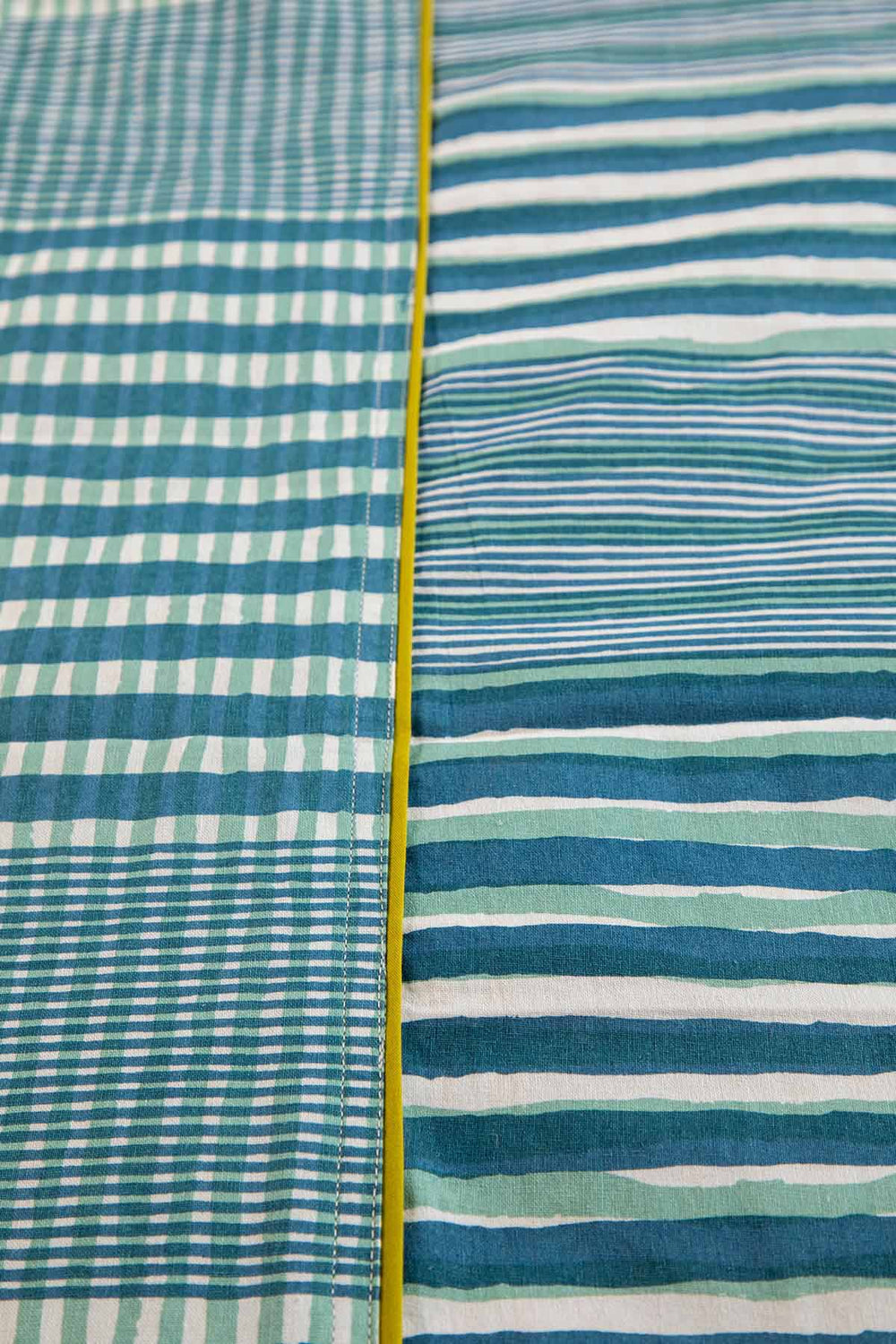 PRINT & PATTERN BEDCOVERS Salaka Pure Cotton Bedcover (Ocean Blue)