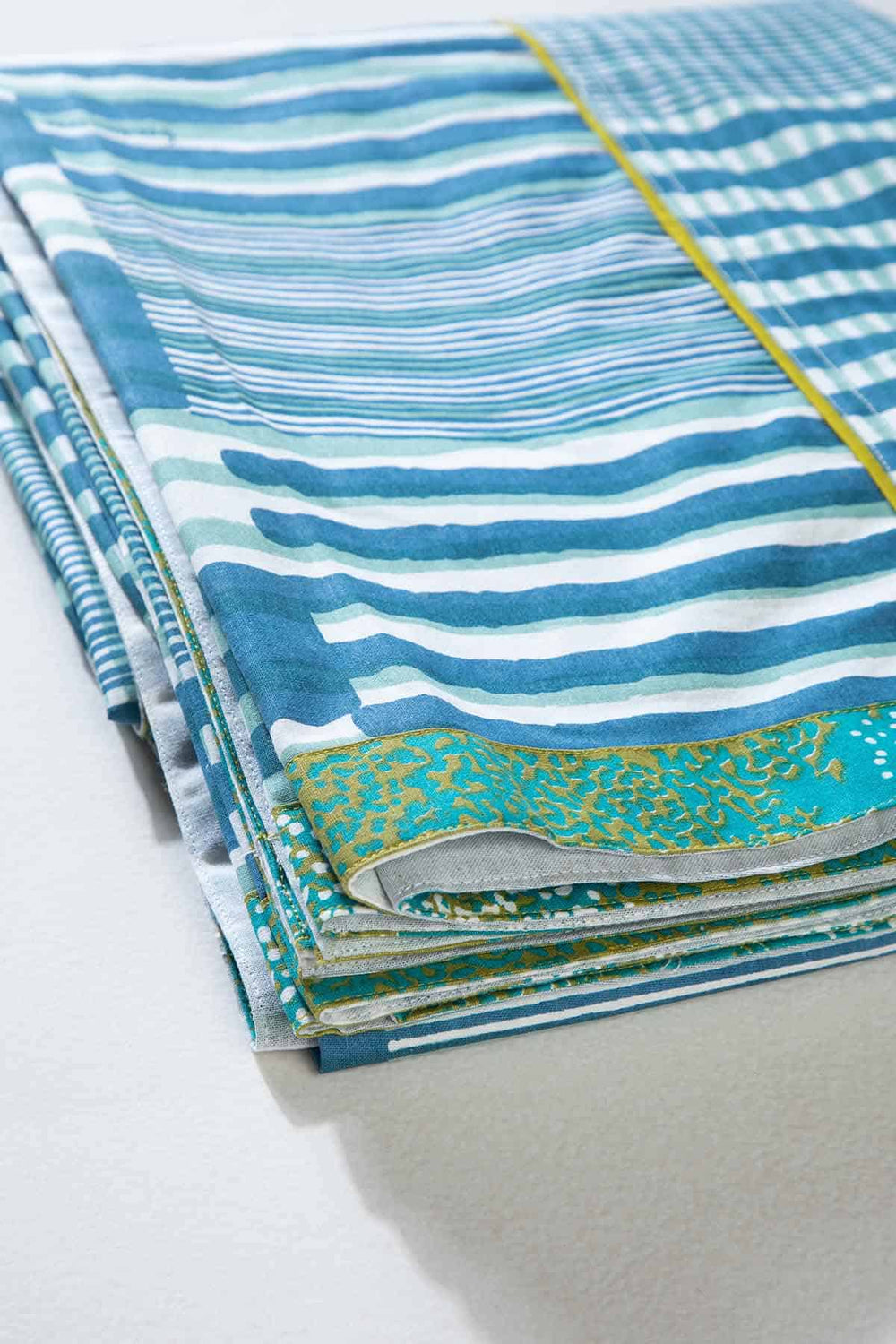 PRINT & PATTERN BEDCOVERS Salaka Pure Cotton Bedcover (Ocean Blue)