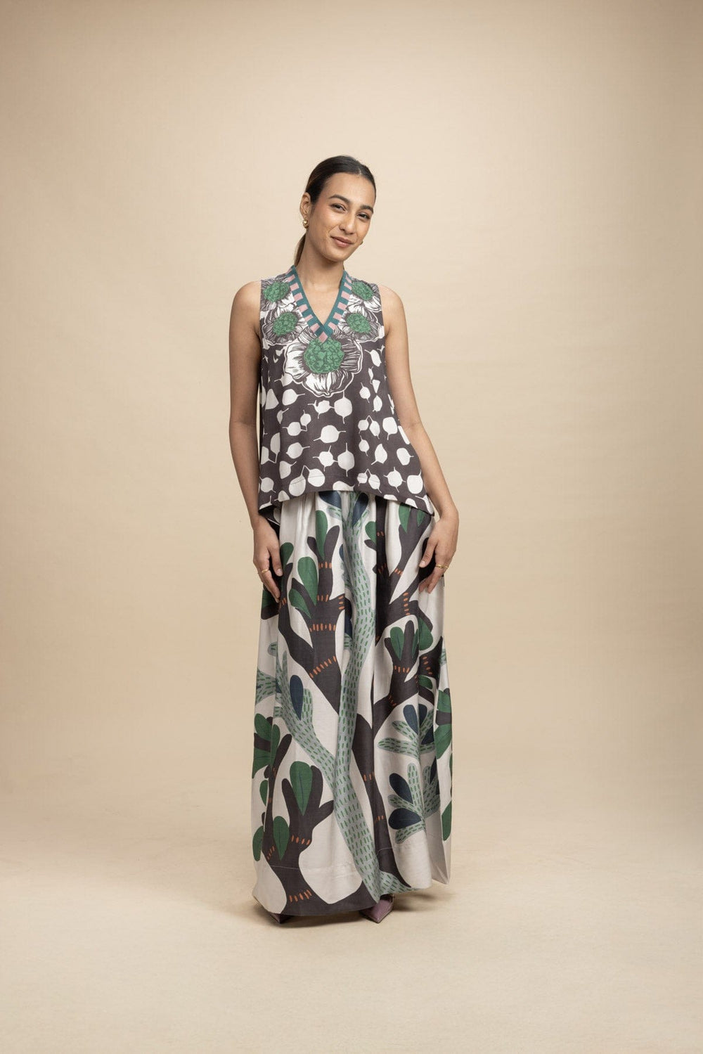TOPS Senhur Leaf Tunic Top (Champagne Grey)