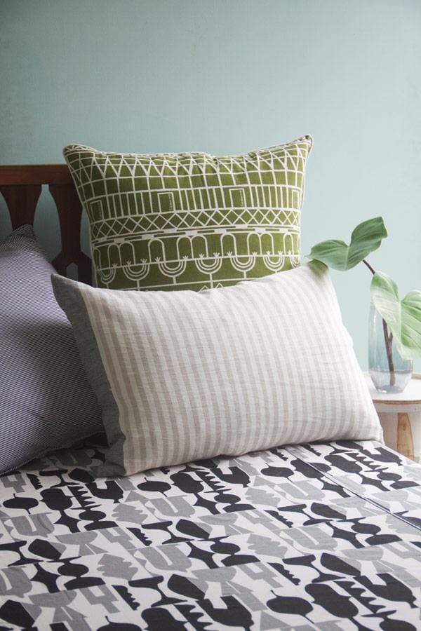 PRINT & PATTERN BEDCOVERS Senhur Pure Cotton Bedcover (Grey And Black)