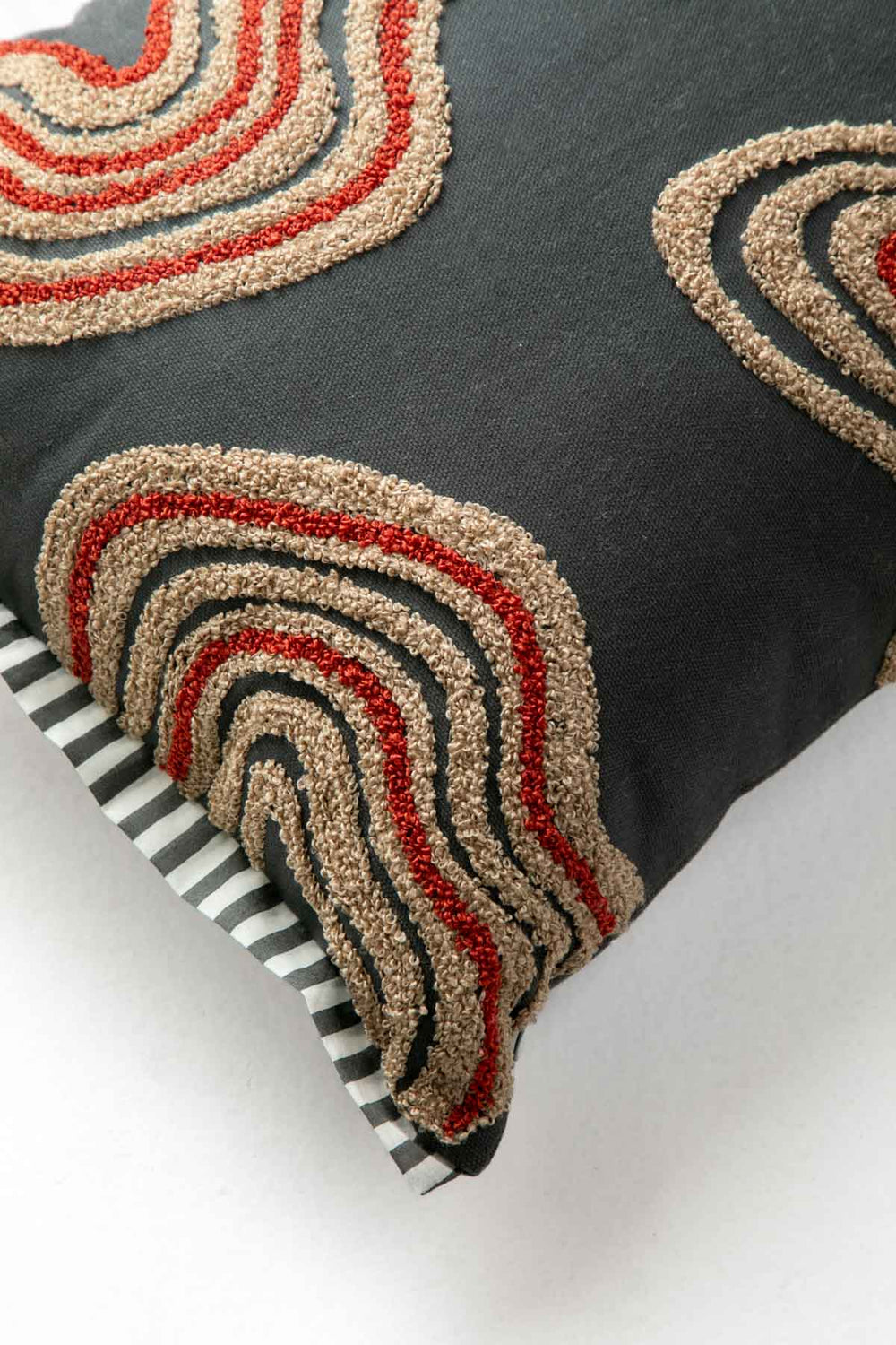 ACCENT CUSHIONS Shifting Sands Charcoal Cushion Cover (36 X 51 Cm)
