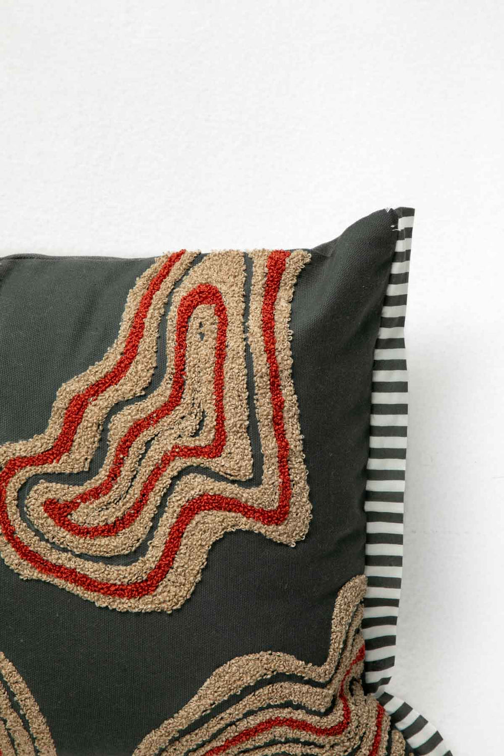ACCENT CUSHIONS Shifting Sands Charcoal Cushion Cover (36 X 51 Cm)