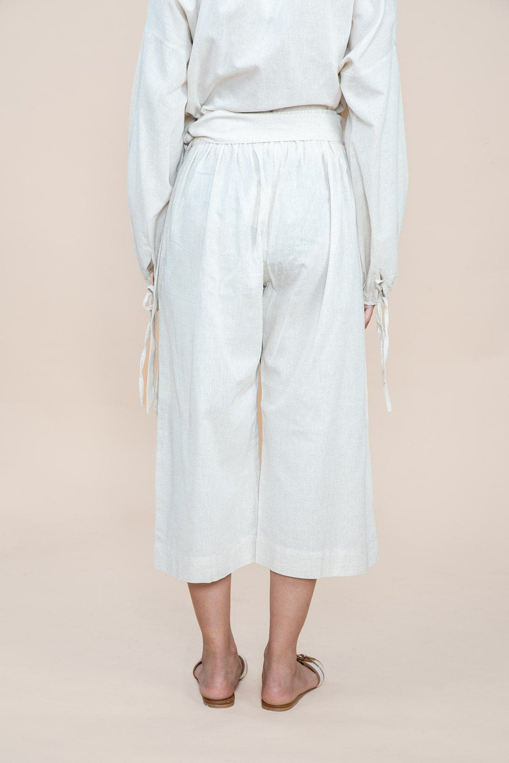 BOTTOMS Solid Sashay Culotte (Ecru)