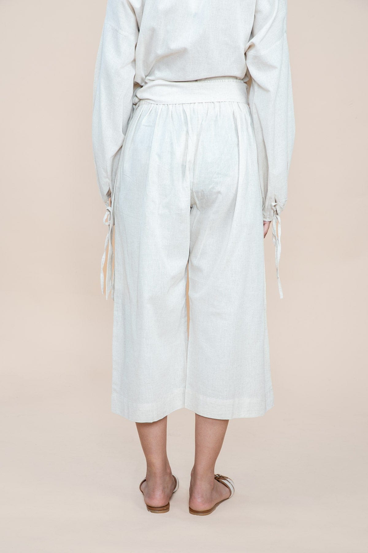 BOTTOMS Solid Sashay Culotte (Ecru)