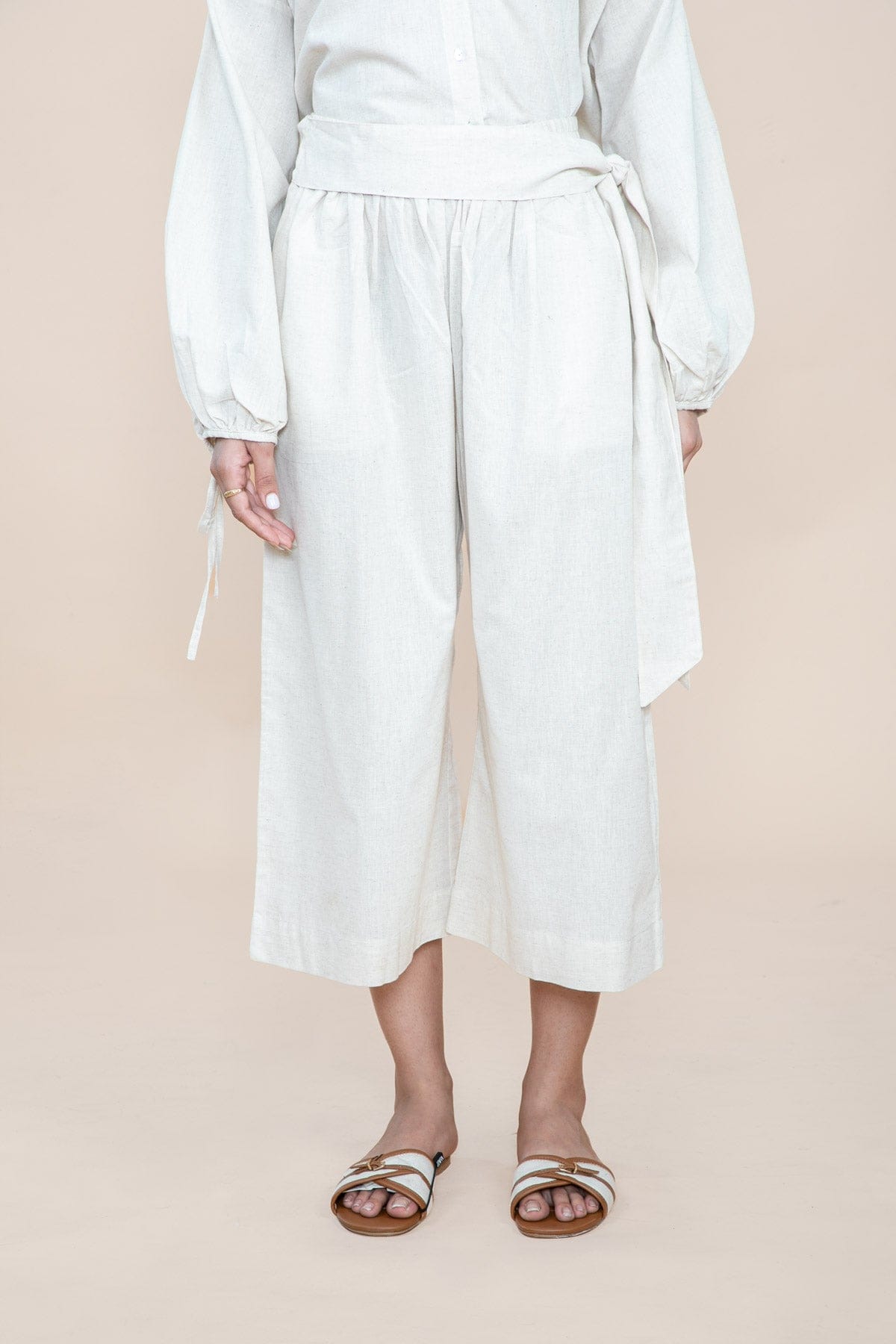 BOTTOMS Solid Sashay Culotte (Ecru)
