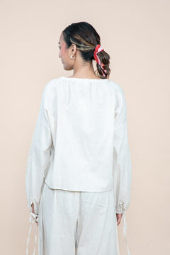 TOPS Solid Bella Blouse (Ecru)