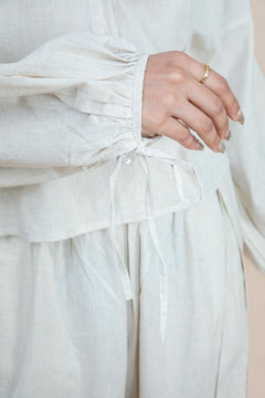 TOPS Solid Bella Blouse (Ecru)