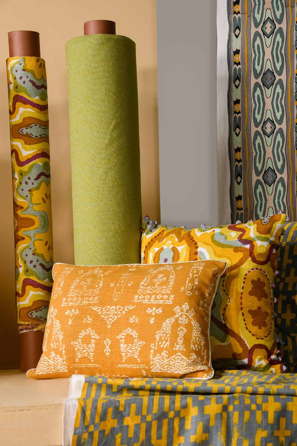 SOLID & TEXTURED UPHOLSTERY FABRICS Solid Twisted Solid Twisted Upholstery Fabric (Mint)