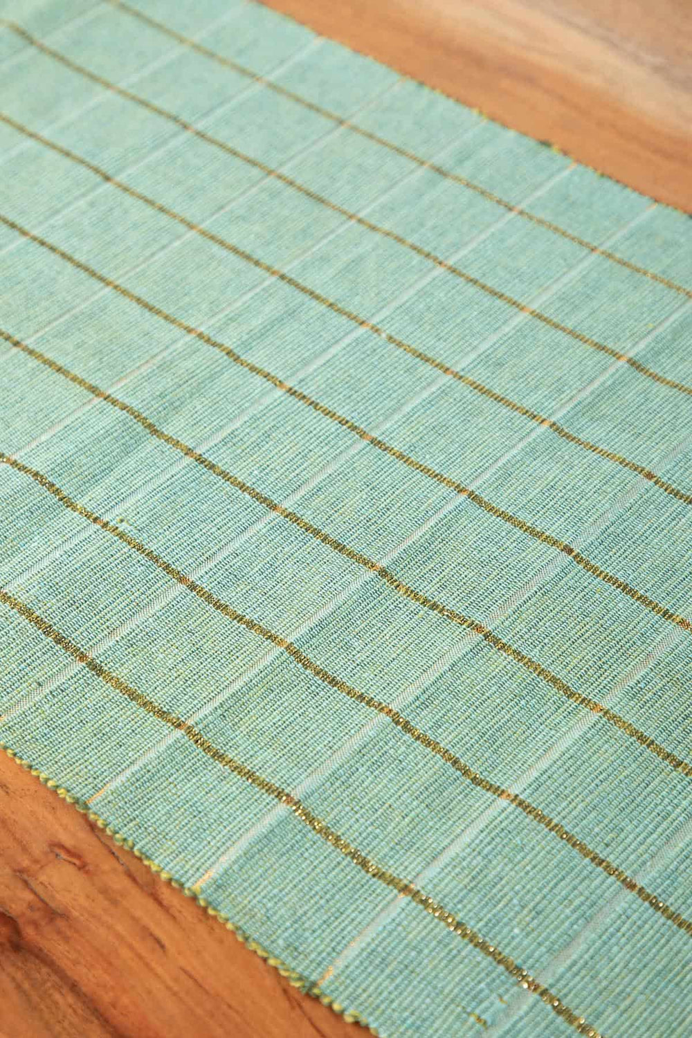 TABLE RUNNERS Solid Twisted Dobby Table Runner (Mint)