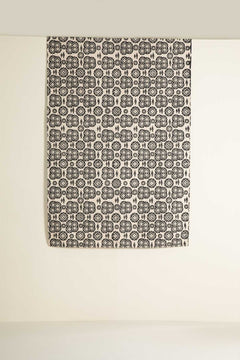 https://cdn.shopify.com/videos/c/o/v/682285c72b9e41ee8e1f92f3189a69e5.mp4
