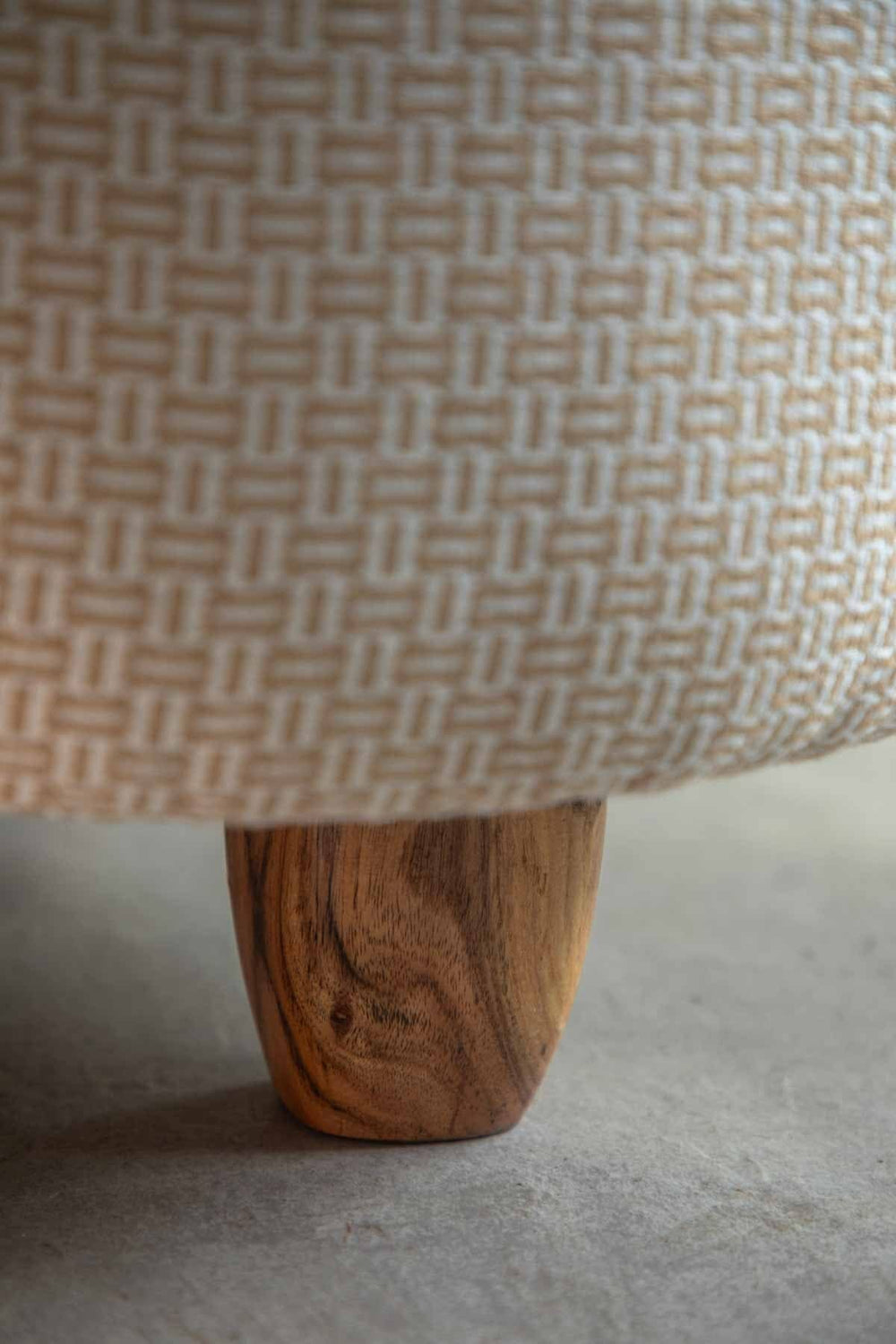 Tamara Pouffe