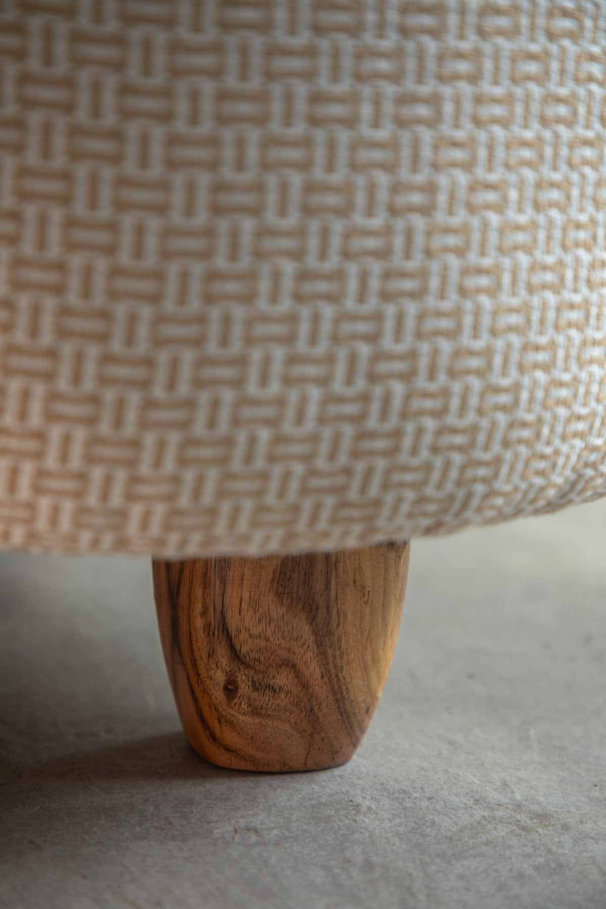 Tamara Pouffe