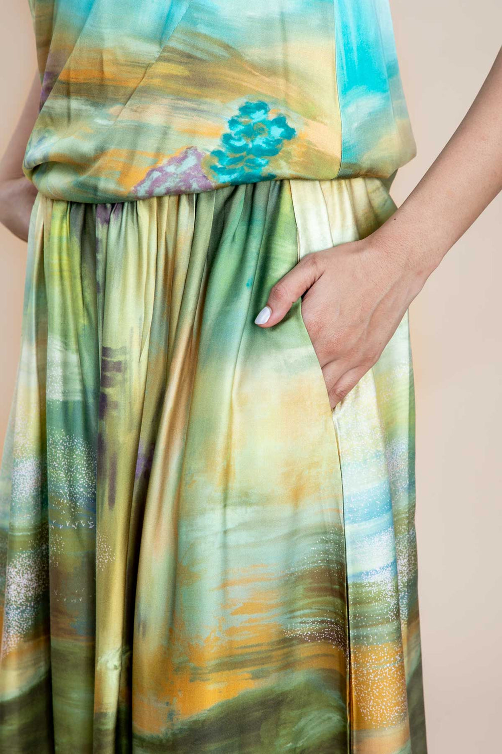 BOTTOMS Terai Grassland Midi Skirt (Field Green)