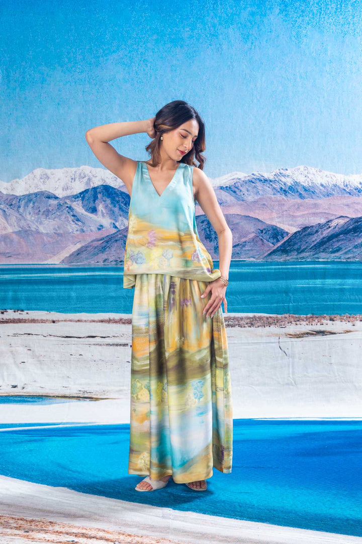 BOTTOMS Terai Grassland Midi Skirt (Field Green)