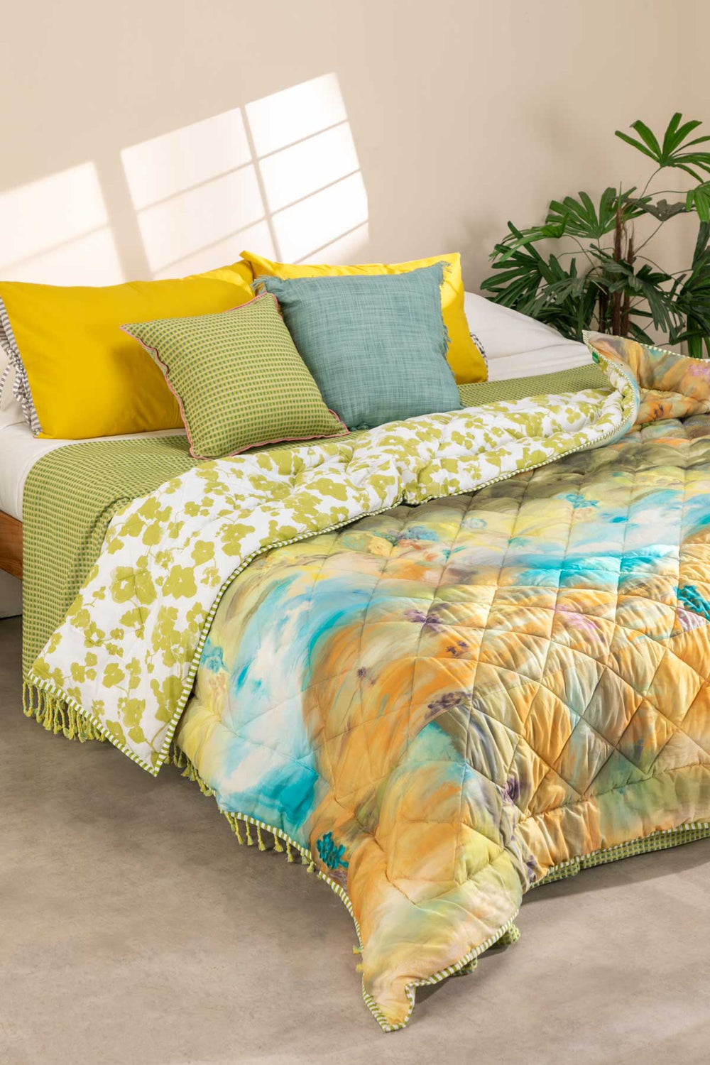 PRINT & PATTERN QUILTS Terai  Field Green Quilt