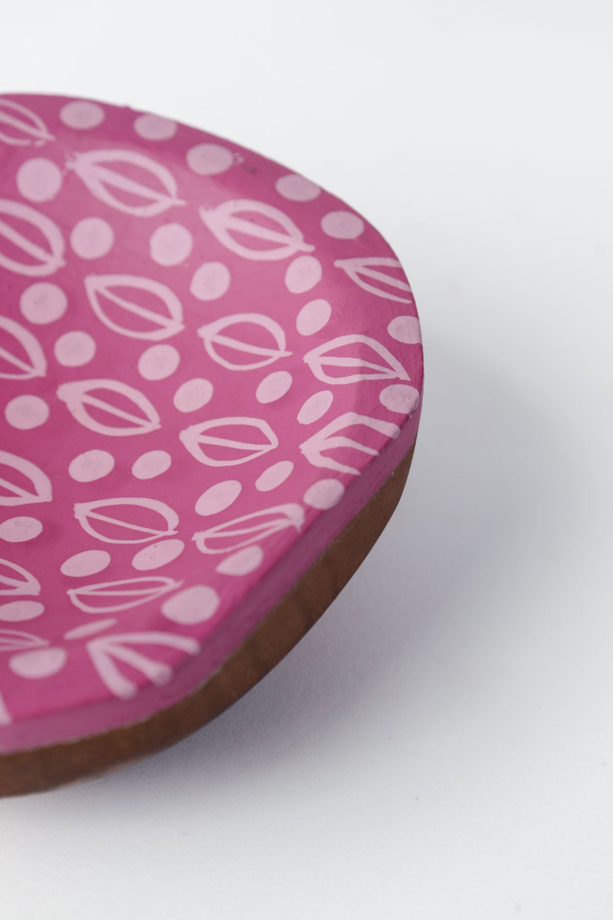 TABLE ACCENT The Fig Friend  Mango Wood Table Accent