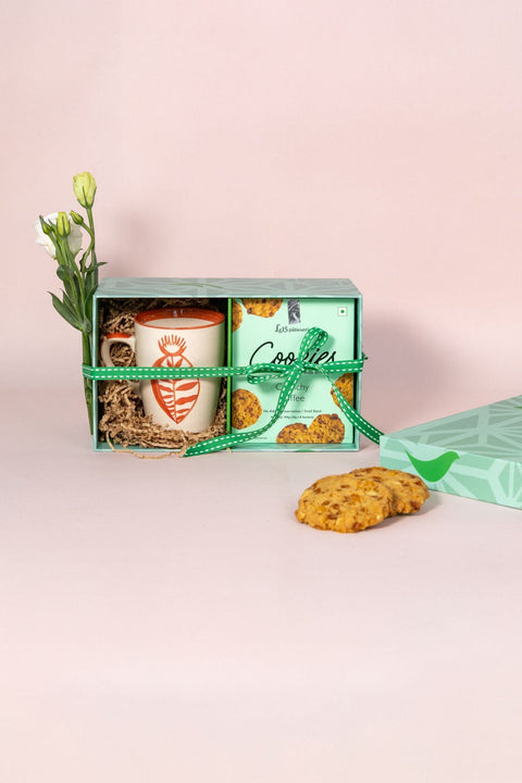 GIFT SETS Toddy Palm Single Coffee Mug and Le 15 Cookies (150 Gm) Gift Set