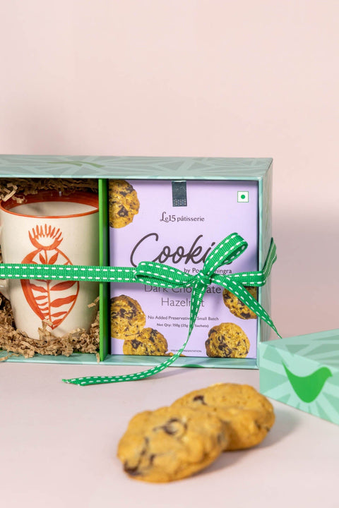 GIFT SETS Toddy Palm Coffee Mug with Le15 Cookies Gift Set