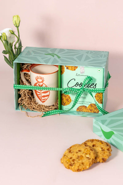 GIFT SETS Toddy Palm Coffee Mug with Le15 Cookies Gift Set