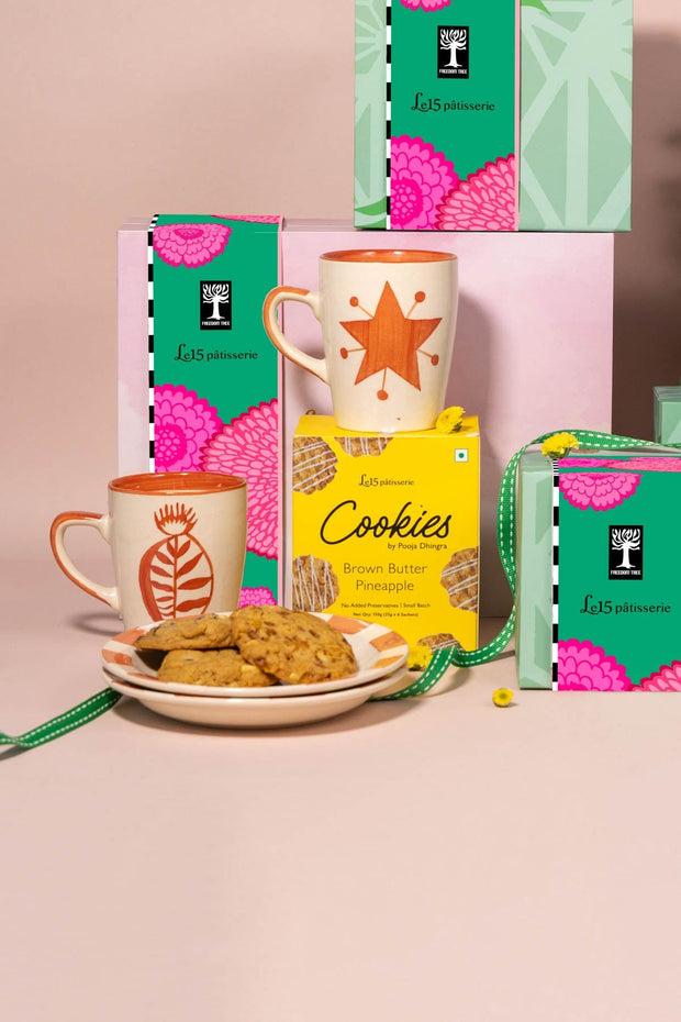 GIFT SETS Toddy Palm Coffee Mug with Le15 Cookies Gift Set