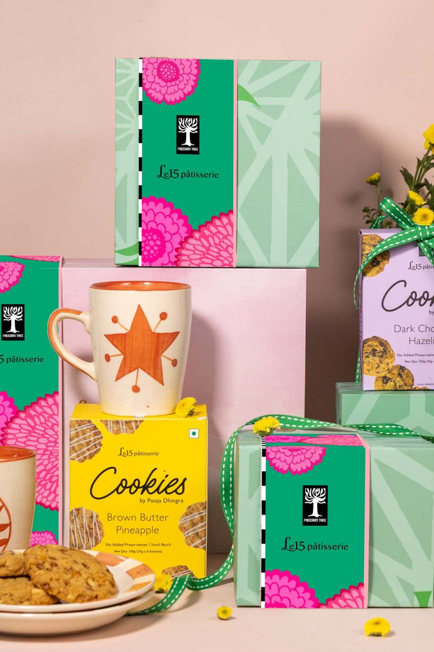 GIFT SETS Toddy Star Coffee Mugs with Le15 Cookies Gift Set
