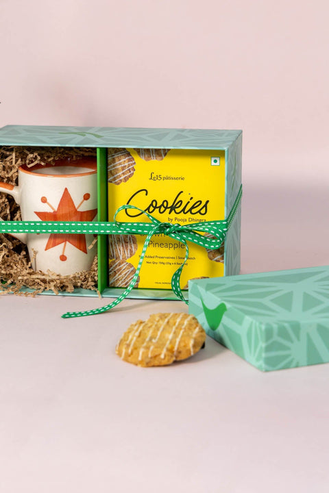 GIFT SETS Toddy Star Single Coffee Mug and Le 15 Cookies (150 Gm) Gift Set
