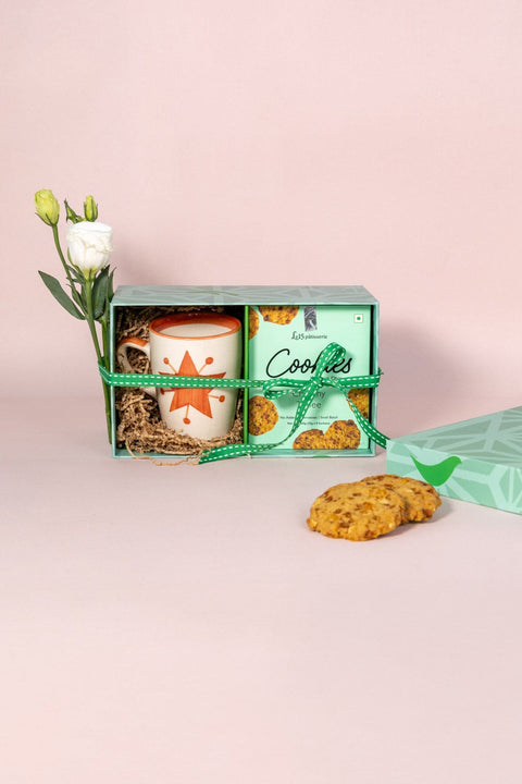 GIFT SETS Toddy Star Single Coffee Mug and Le 15 Cookies (150 Gm) Gift Set